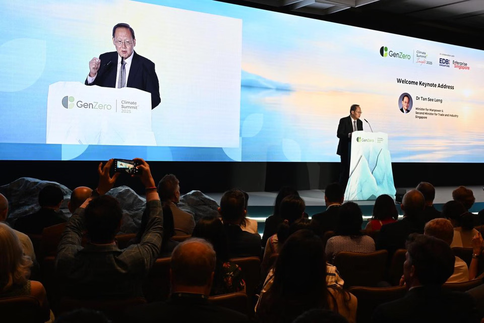 Manpower Minster and Second Minister for Trade and Industry Tan See Leng delivering a speech at the GenZero Climate Summit Insights on May 5.ST PHOTO: CHONG JUN LIANG