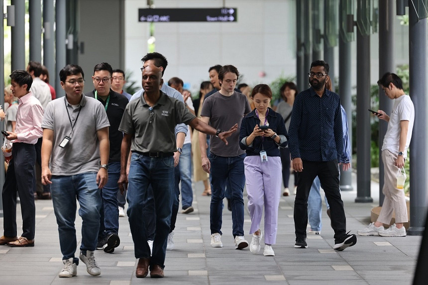 S’pore employment outlook for Q1 positive but slightly weaker than a year ago: Survey