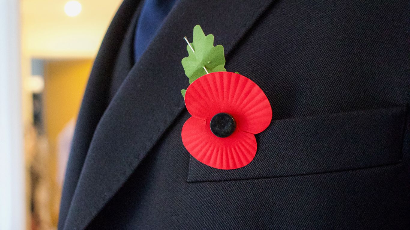 Poppy Pin